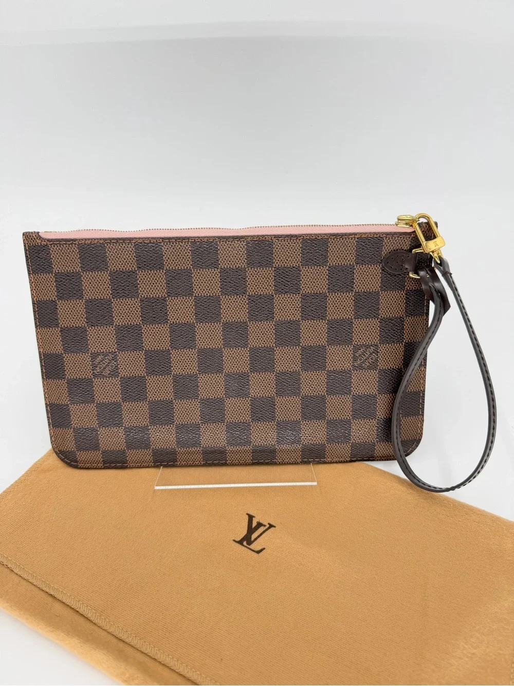 Louis Vuitton Damier Ebene Neverfull Pouch Pink Interior w/Dust Bag &Entrupy COA